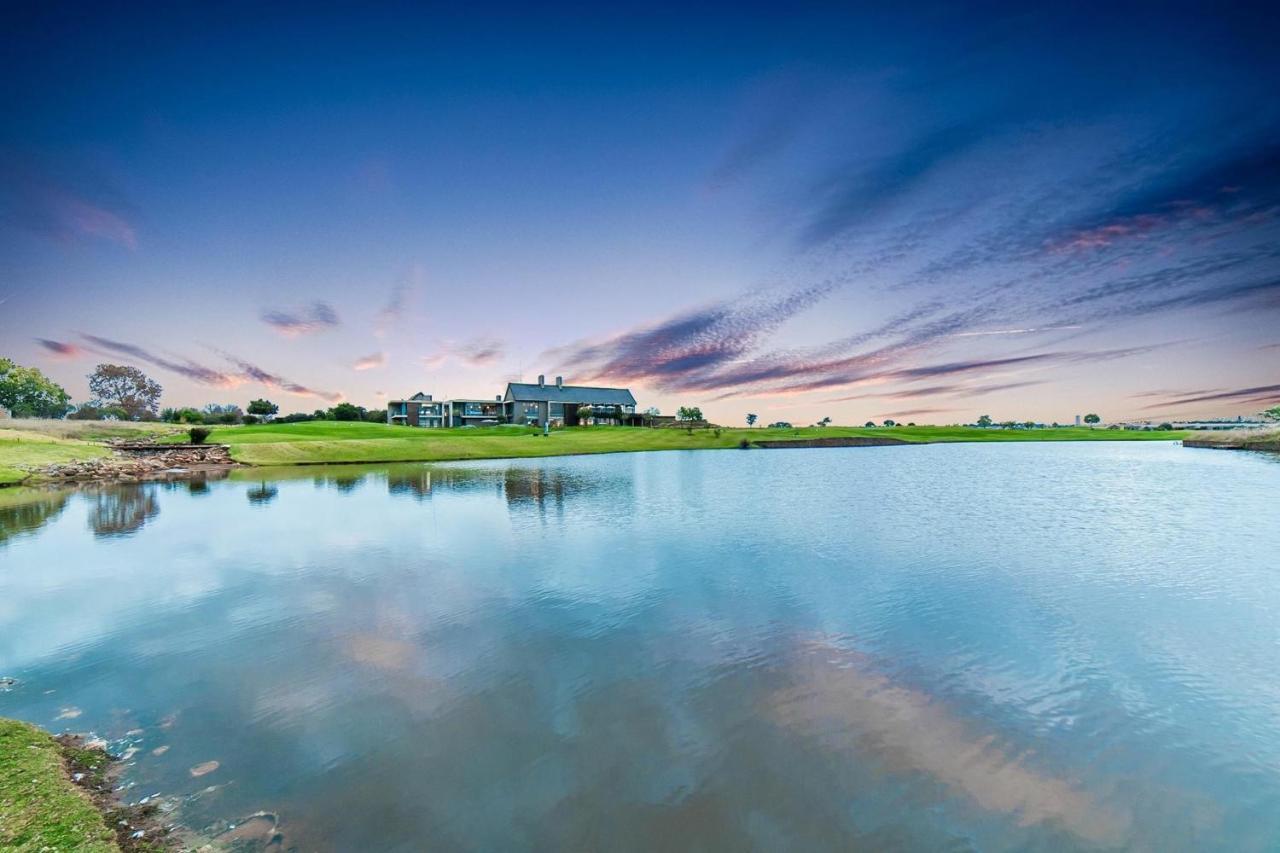קמפטון פארק The Serengeti Lodge מראה חיצוני תמונה